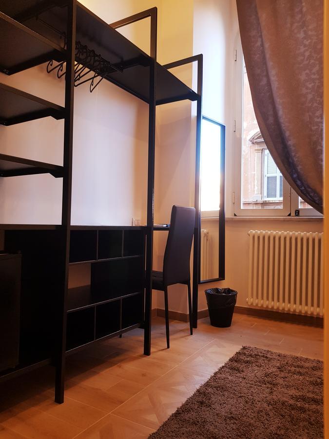 Cairoli Rooms Rome Bagian luar foto