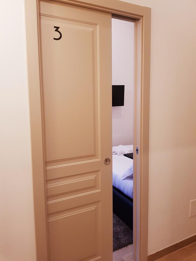 Cairoli Rooms Rome Bagian luar foto