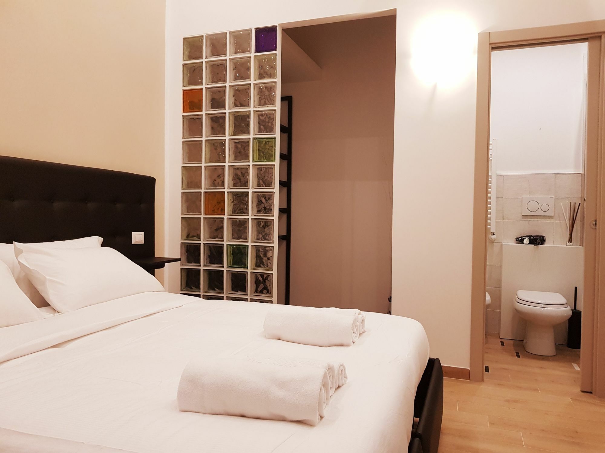 Cairoli Rooms Rome Bagian luar foto